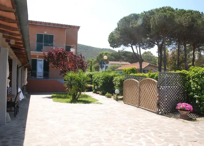 Апарт-отель Elbamar