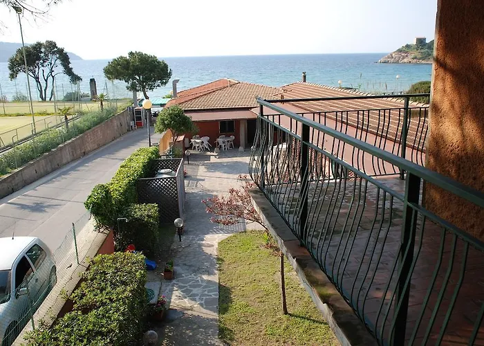 Elbamar Aparthotel 3*